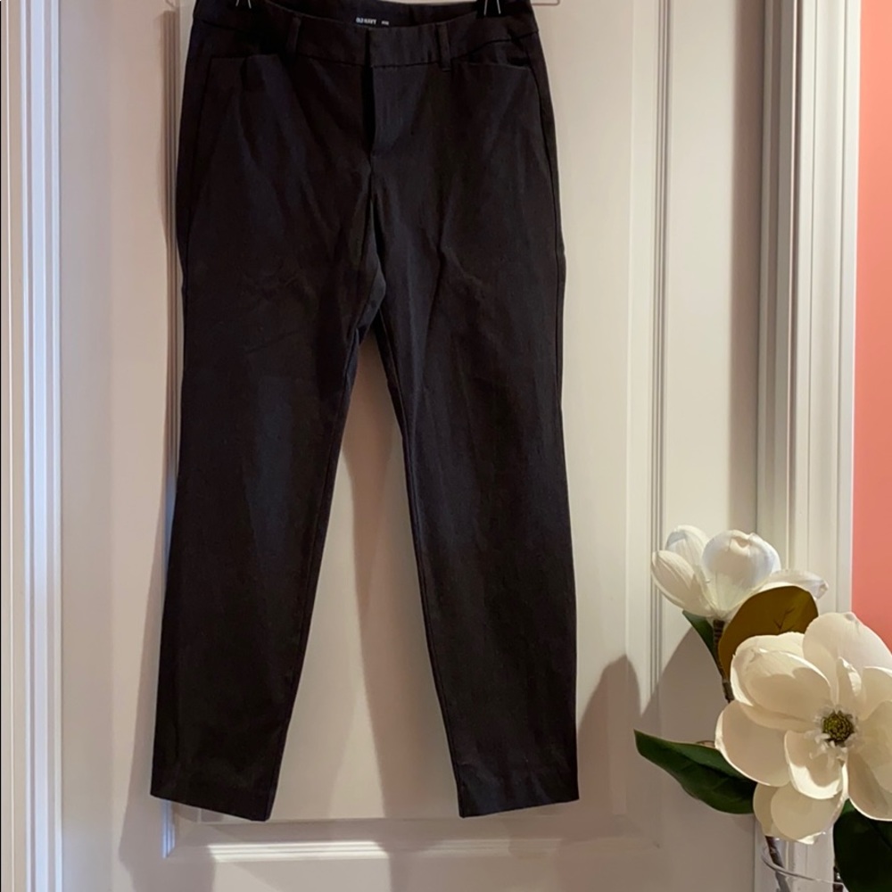 Old Navy charcoal Pixie pant